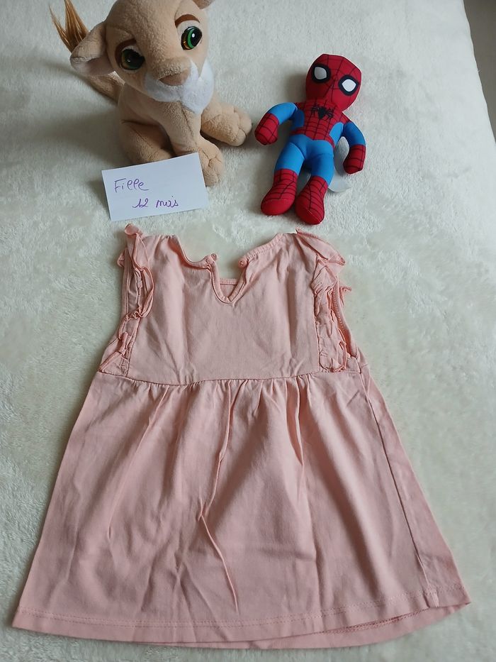 Tee shirt manches courtes kiabi 12 mois tres bon état - photo numéro 4