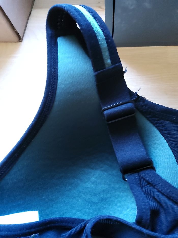 Brassière de sport vert et noir M Kaytan - photo numéro 3