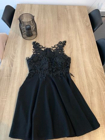 Robe avec haut en dentelle