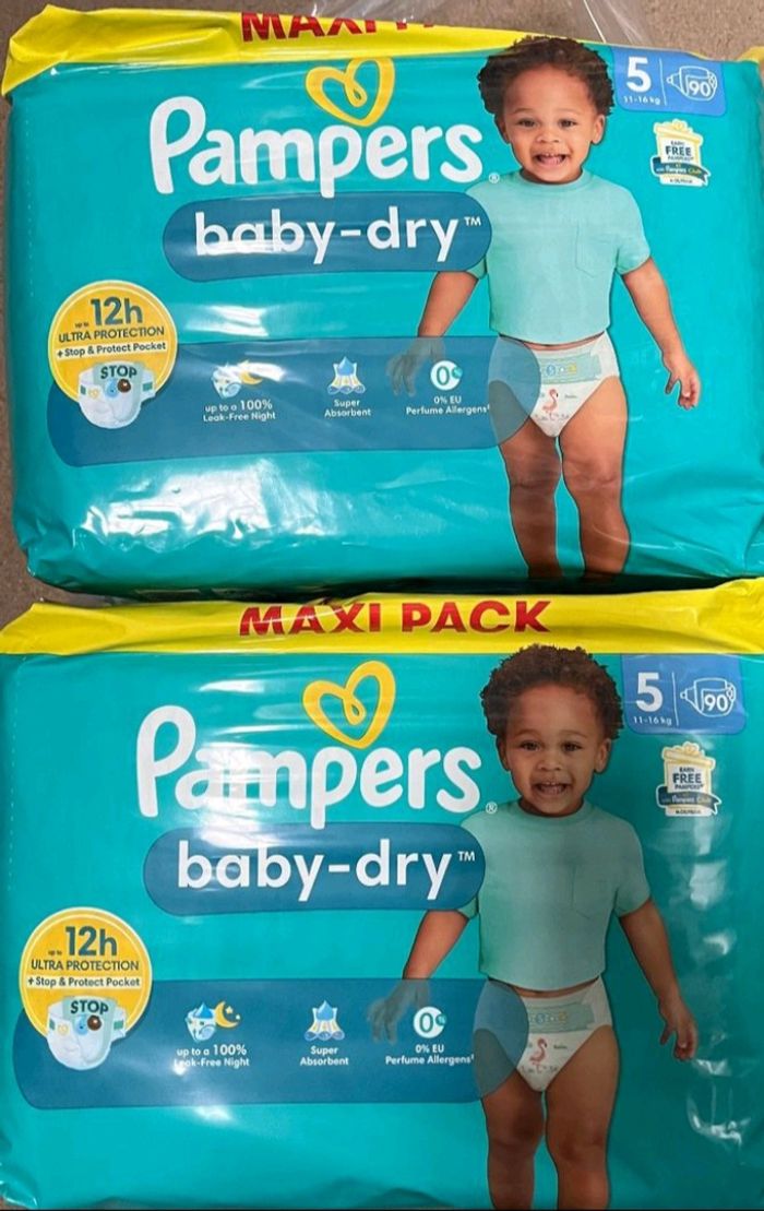 Lot de 2 carton de couches Pampers baby dry taille 5