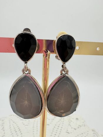 Boucles d’oreilles à clips goutte vintage