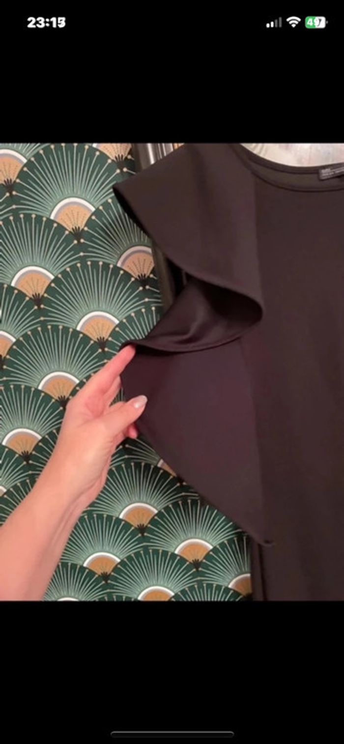 Robe volant une manche glamour coupe crayon Zara taille s - photo numéro 2