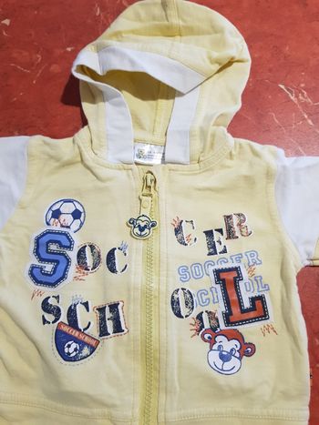 Sweat bébé taille 6 mois