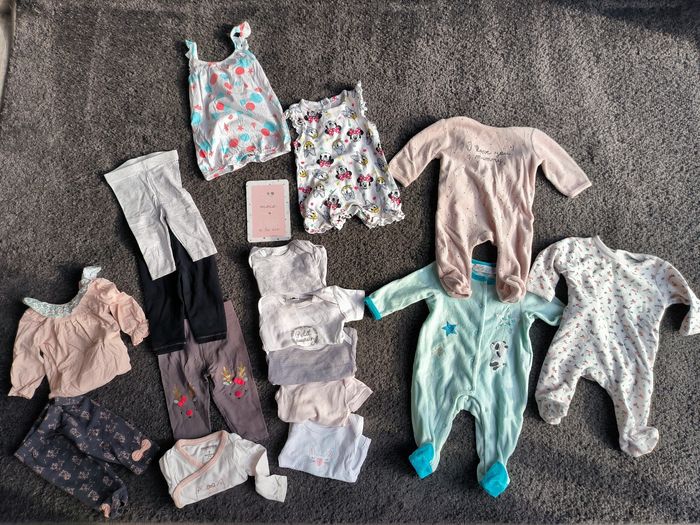 Lot vêtements 3 mois - photo numéro 2