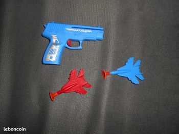 Pistolet + fléchettes à 0,50 EURO