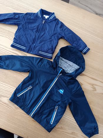 Lot de 2 vestes légères 12 mois babyclub et babilou