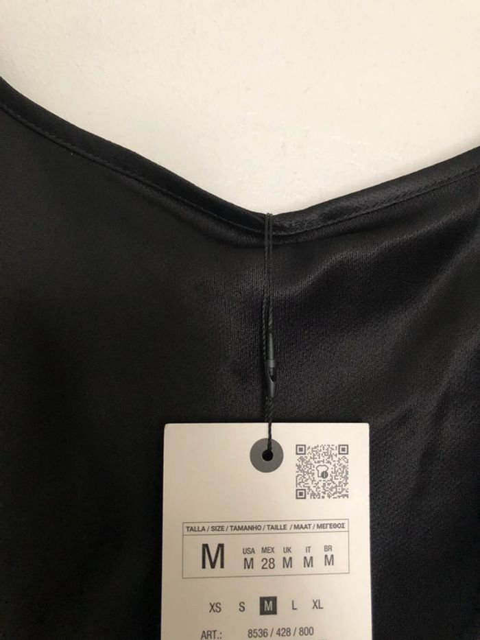 Superbe belle robe satinée Zara neuve avec étiquette taille M - photo numéro 4