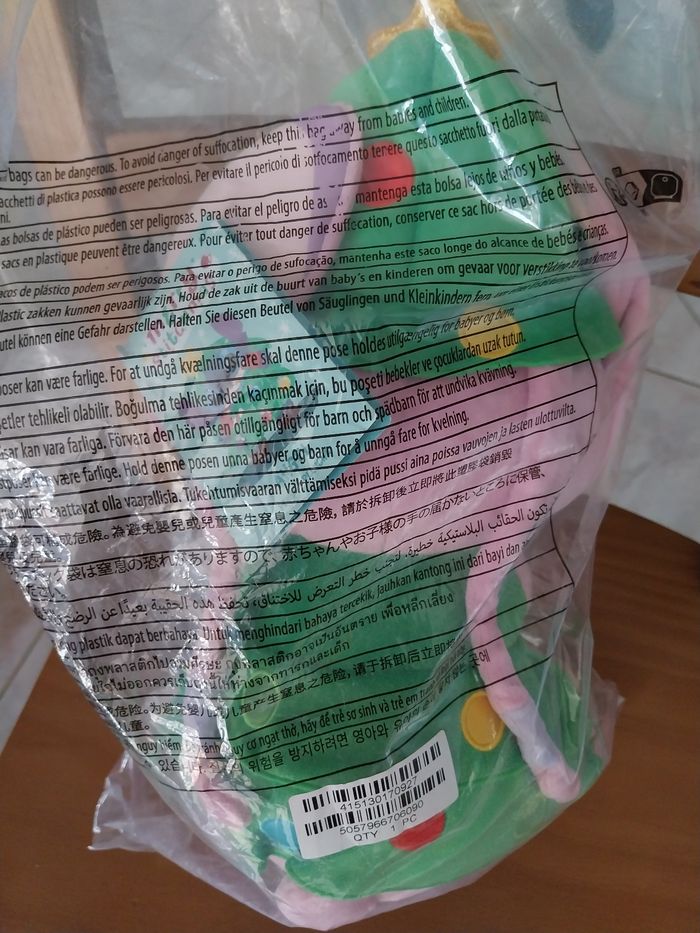 Peluche moyenne Angel Stitch sapin Fêtes de Noël Merry Christmas Disney - photo numéro 3