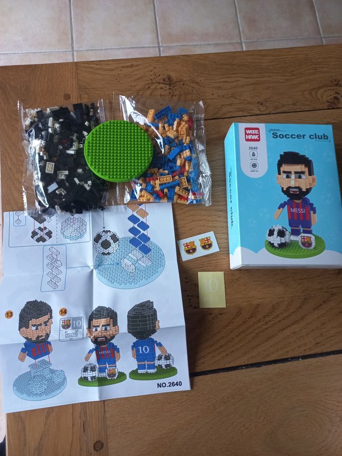 Construction figurine Messi Barcelone mini brick block - photo numéro 2