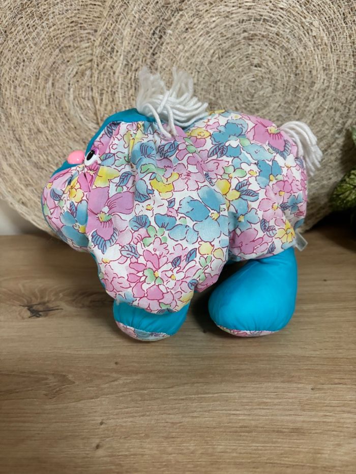 Vintage peluche chien puffalump bleu fleurs rose Silvertoys - photo numéro 2