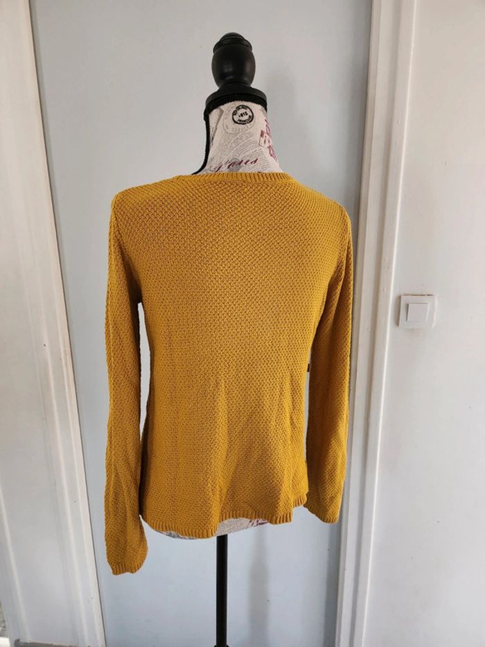 Très Joli pull à mailles de couleur moutarde de marque Pimkie et de taille 36 - photo numéro 3