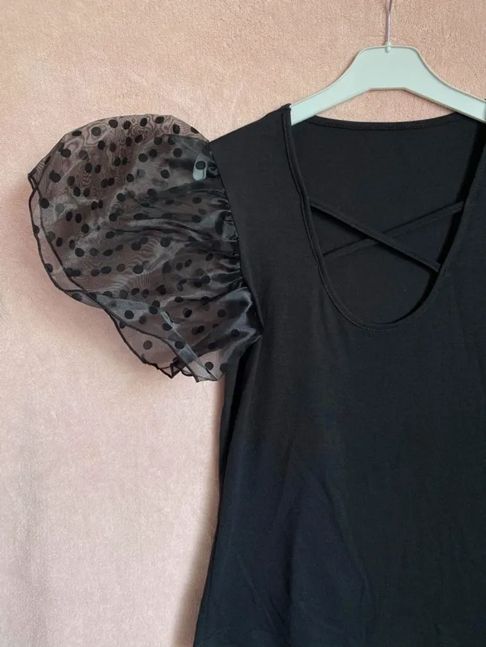 Top T34 Neuf 👚🖤 - photo numéro 4