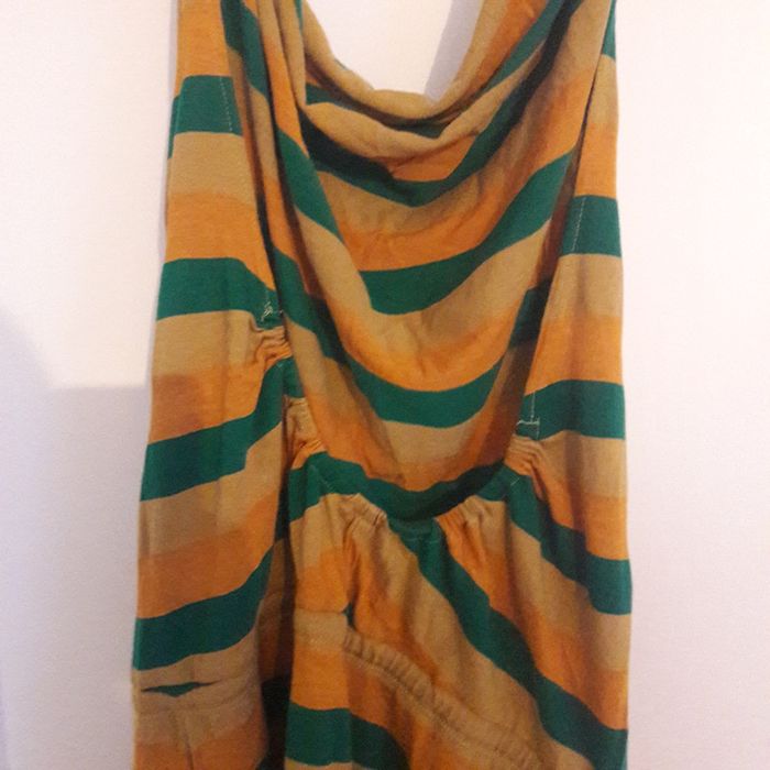 Robe d'été décolleté et dos nu - photo numéro 2