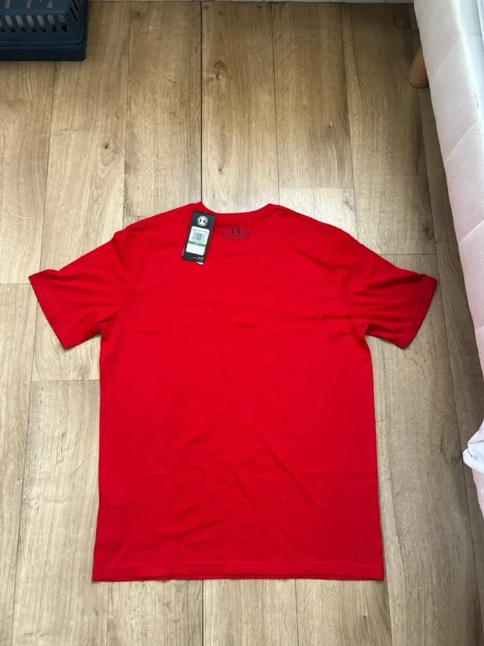 T-shirt Under armour rouge L - photo numéro 3