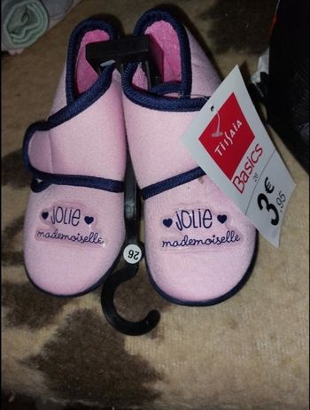 Chausson neuf taille 26