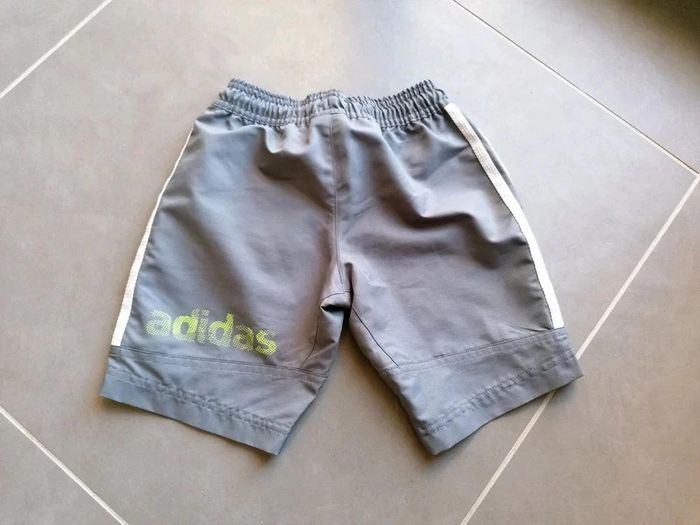 NEUF Short Adidas 4 ans - photo numéro 4