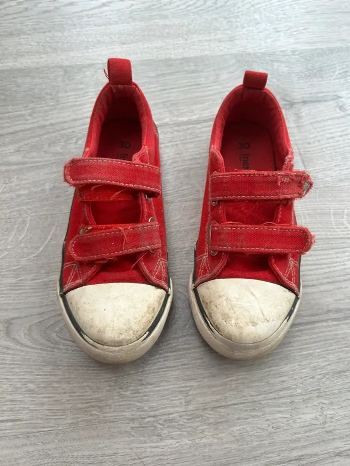 Paires de chaussures type Tennis en toile rouge mixte - 30 - InExtenso
