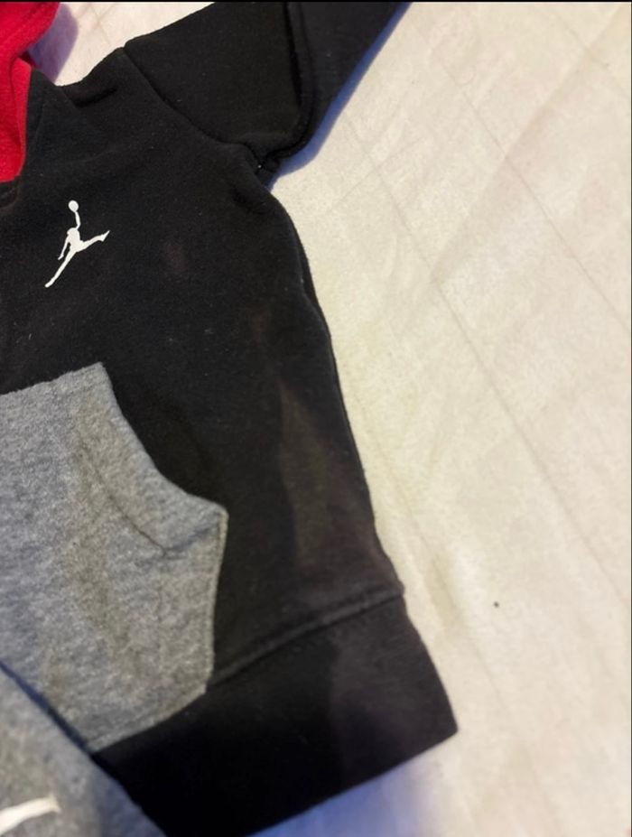 Lot de 3 ensembles jogging Jordan et Adidas 18 24 mois - photo numéro 4