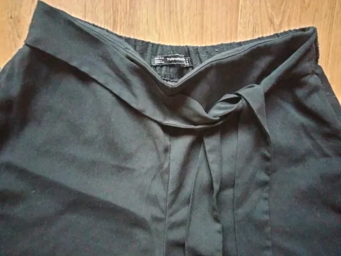 Pantalon 3/4 large Zara - photo numéro 2