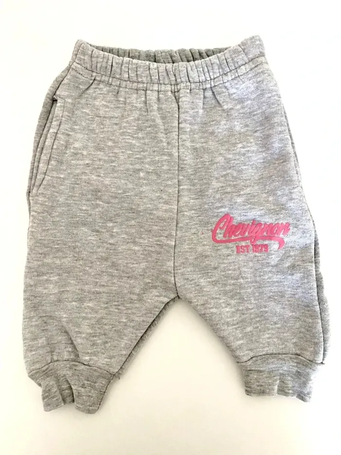 Ensemble jogging avec doudoune Chevignon taille 3 mois comme neuf - photo numéro 5
