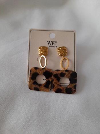 Boucles d'oreilles léopard neuve encore 🏷