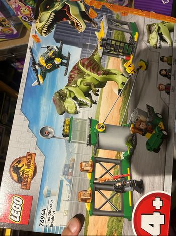 Lego jurassic park 76944 t rex