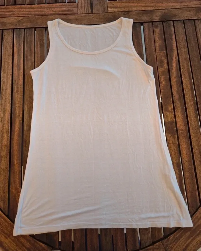 Debardeur blanc T.42 - photo numéro 3