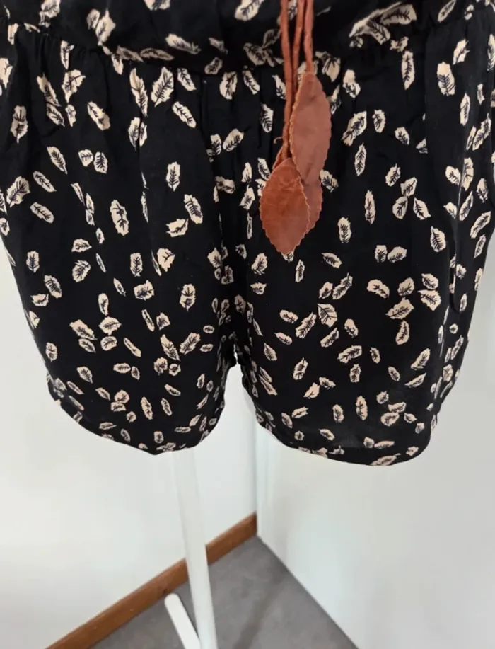 Belle combi-short Red Queen S/M (36/38) - photo numéro 4