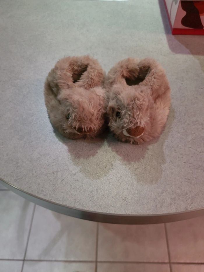 Chaussons peluches marrons - photo numéro 2