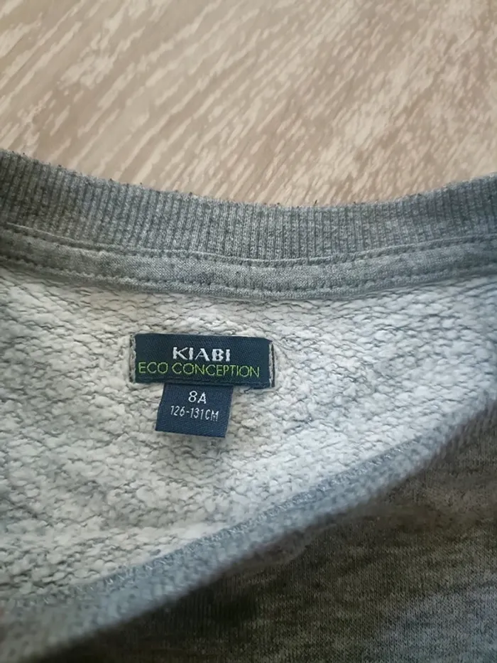 Pull Kiabi 8 ans - photo numéro 2
