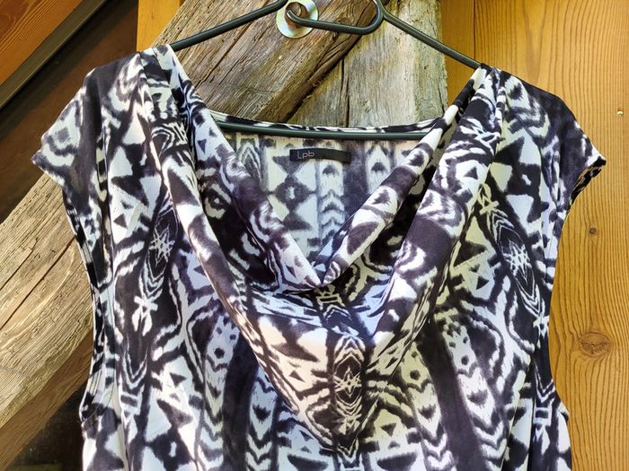 Magnifique robe les petites bombes, blanche et noire, motifs géométriques, taille 38/40 - photo numéro 2