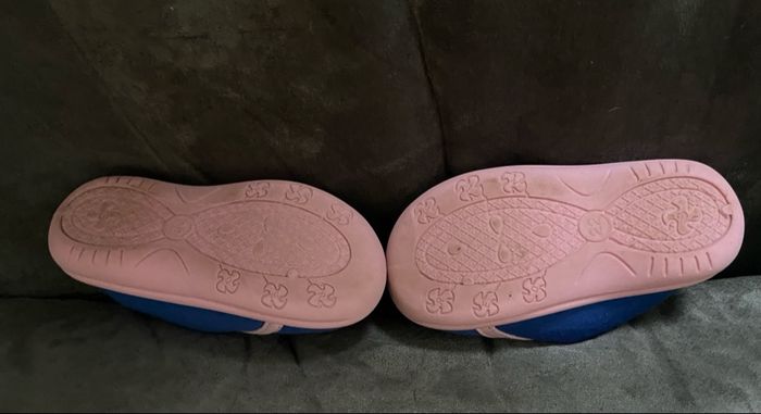 Chaussons bleu rose pointure 22 - photo numéro 2