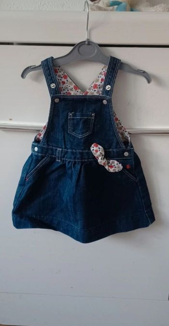 Robe salopette bébé fille en jean. Neuf