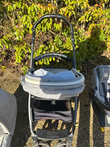 poussette trio et base isofix