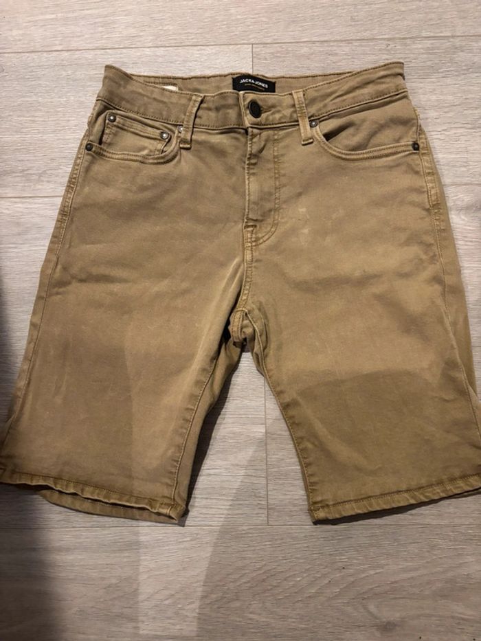 Short Jack and Jones