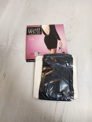 Collants noir satin Marque Well taille 1 NEUF
