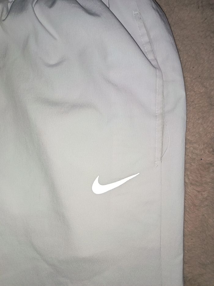 Bas running blanc a virgule réfléchissant - photo numéro 3