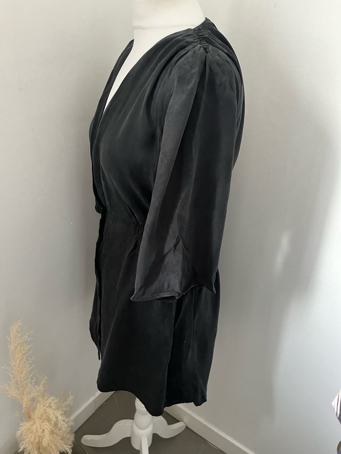 Robe cintrée satinée Zara M - photo numéro 4