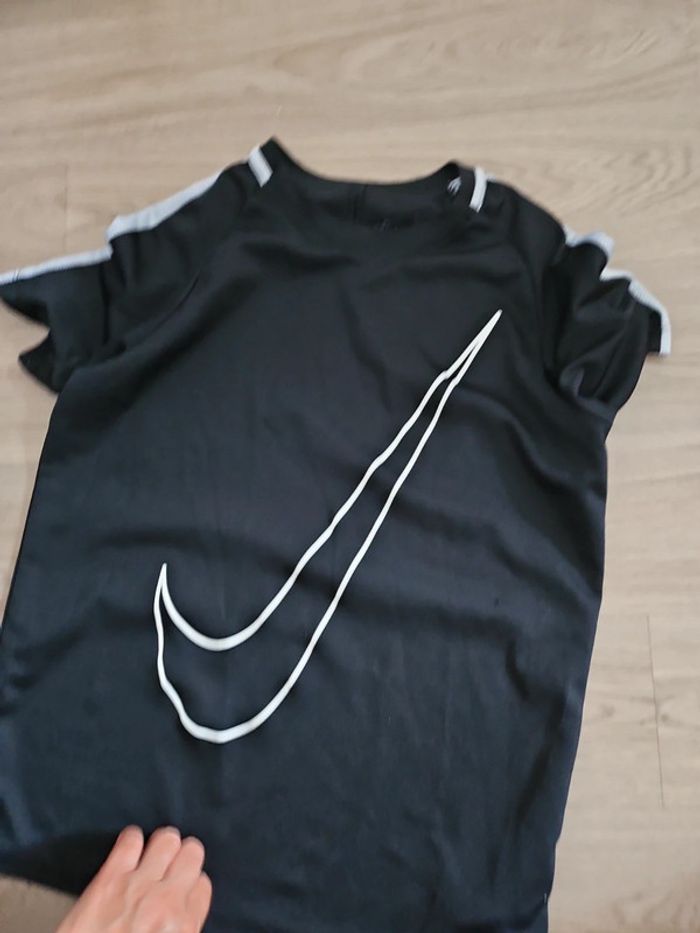 Tee-shirt nike - photo numéro 2