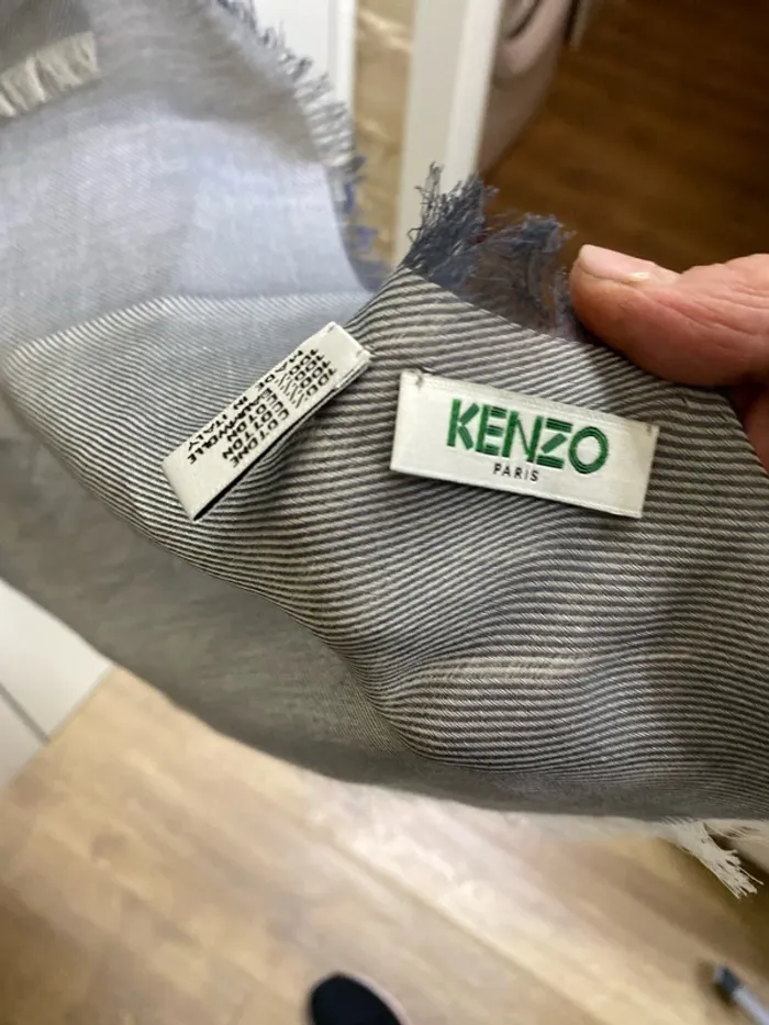 Foulard Kenzo - photo numéro 6
