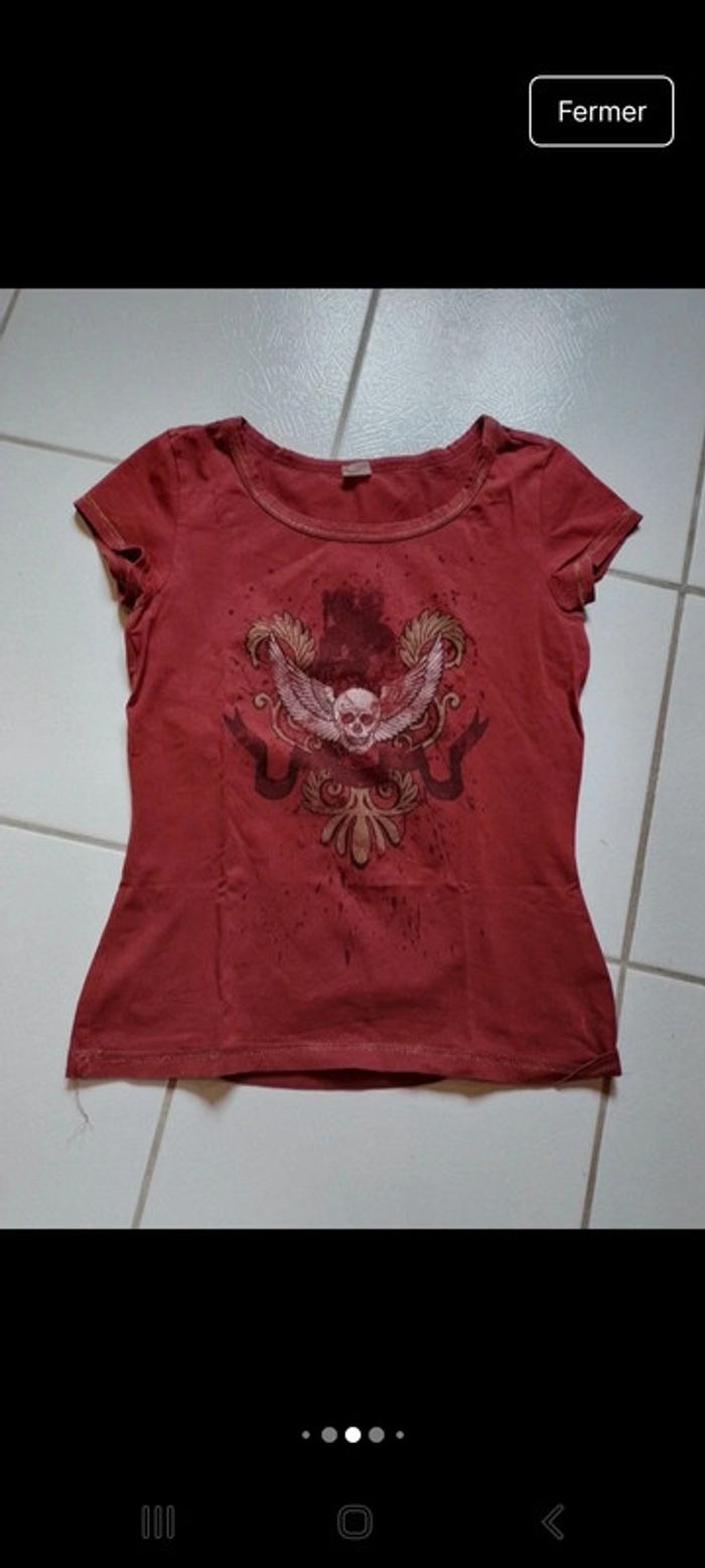 T-shirt femme bordeaux tête de mort - photo numéro 7