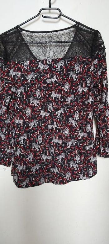 Chemisier motifs et dentelle