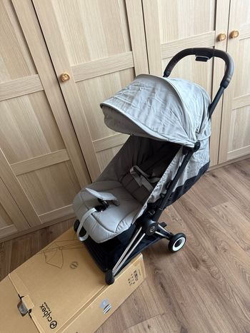 Poussette Coya coÿa neuve grise chrome brown mirage grey  cybex dans son carton d’origine 
