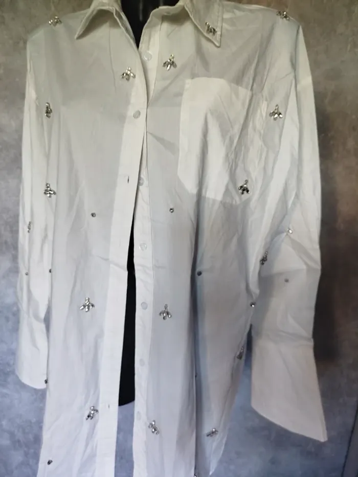 Très belle chemise - photo numéro 3