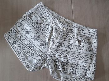 Short court blanc avec motifs taille 36