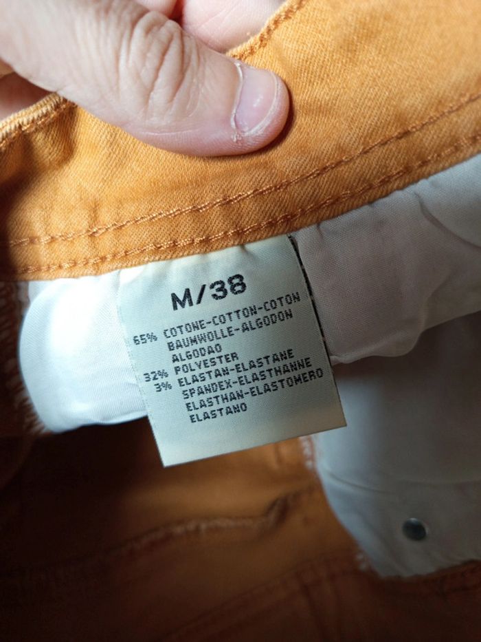 Jeans a trou taille 38 - photo numéro 4