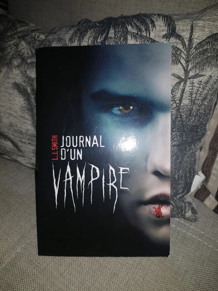 Livre Le journal d'un vampire de L.J. Smith