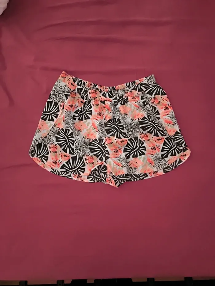 Short ouvert sur les côtés Arkitect – Taille 38