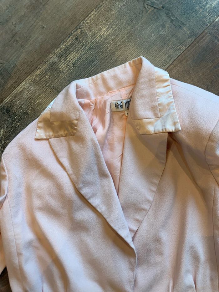 Blazer rose pale bouton doré - photo numéro 3