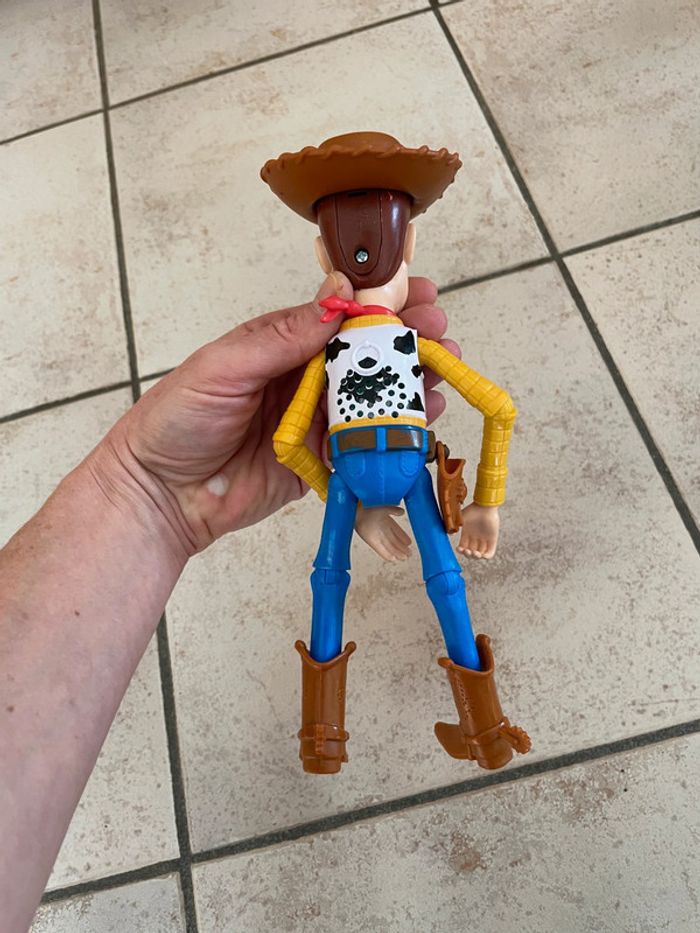 Woody Toy Story parle en français (2017) - photo numéro 2